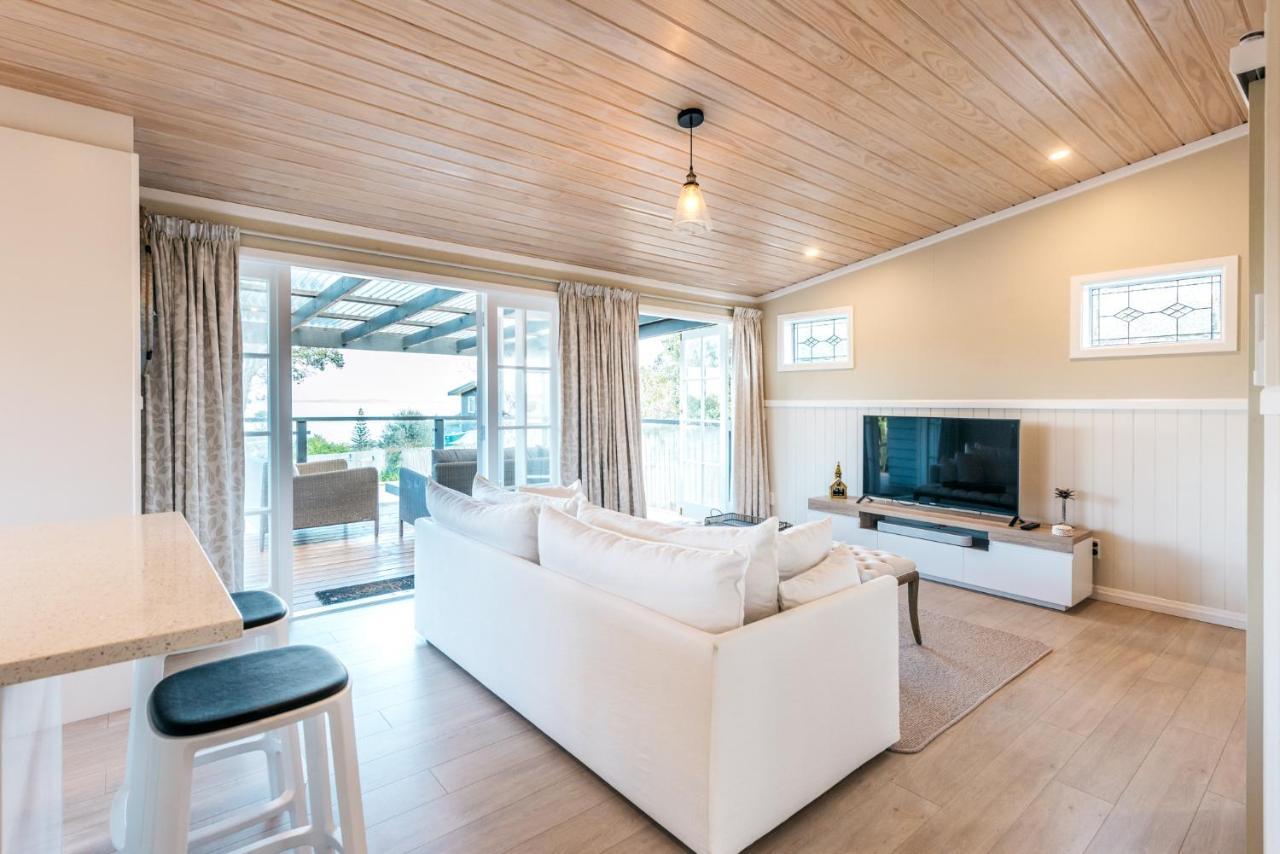 Pohutukawa Cottage, Waiheke Island Surfdale Exterior photo