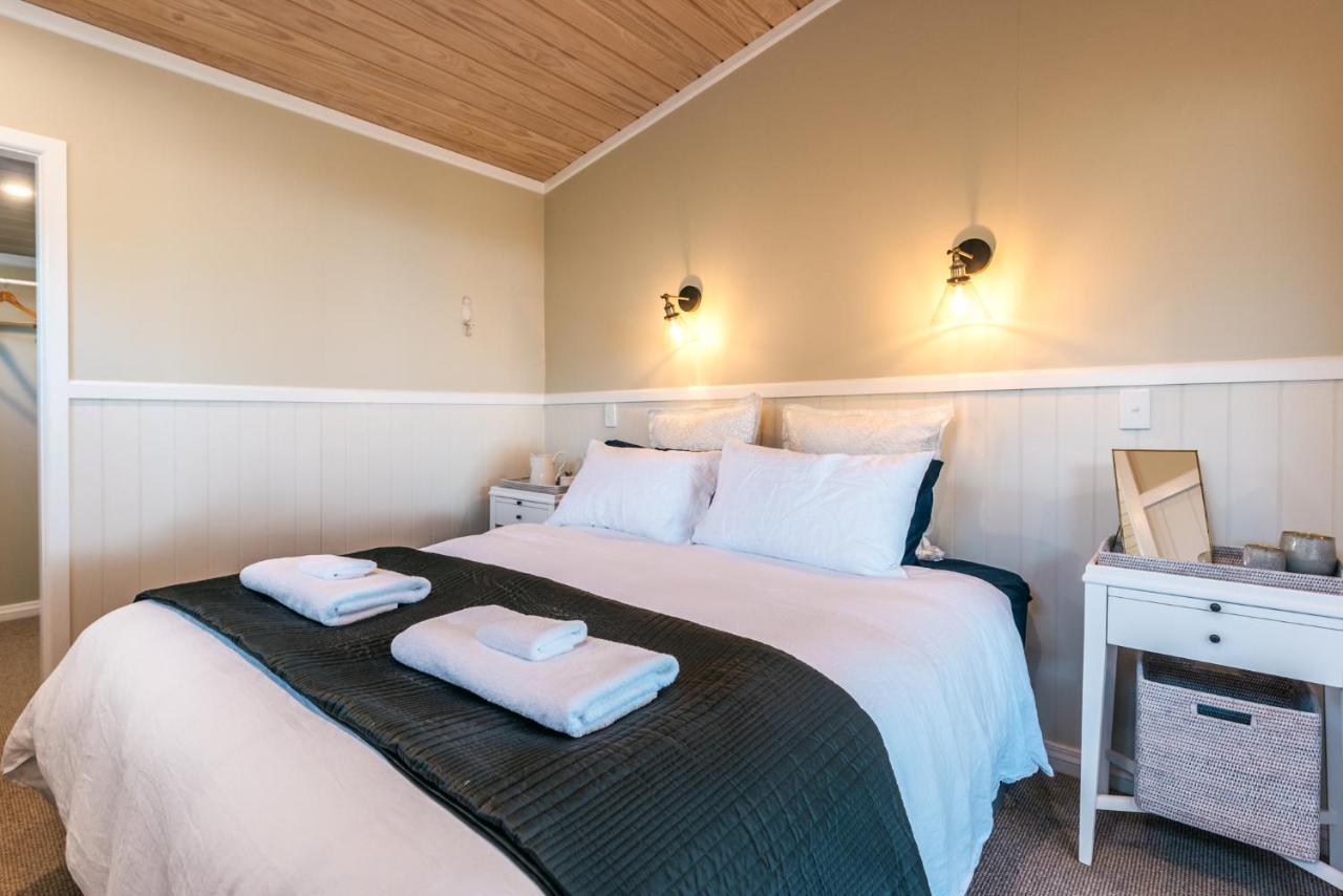 Pohutukawa Cottage, Waiheke Island Surfdale Exterior photo